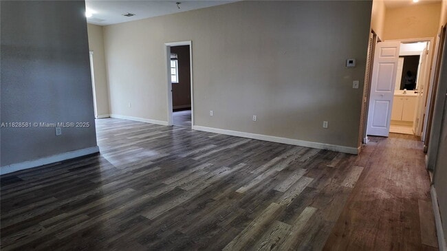 374 NE 27th Ave in Homestead, FL - Building Photo - Building Photo