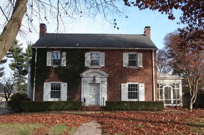 property at 1029 N Noyes Blvd