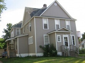 1001 Main St in Eau Claire, WI - Building Photo