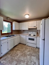 2793 Aquarius Rd, Unit 2793 in Green Bay, WI - Building Photo - Building Photo