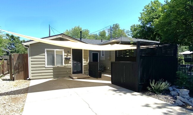 property at 804 Ross St