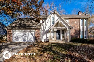 10940 Reeder St in Overland Park, KS - Building Photo