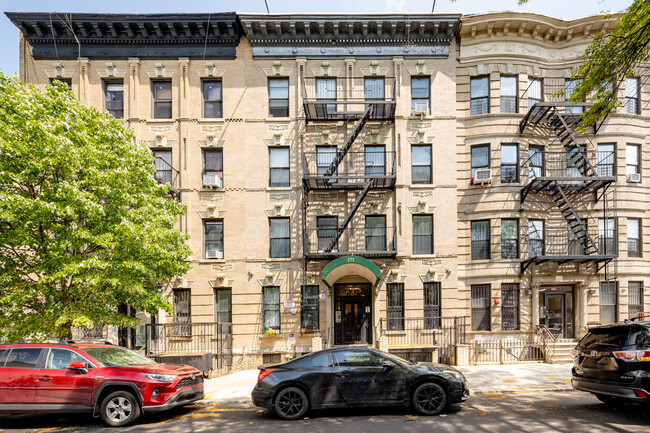 273 Albany Ave in Brooklyn, NY - Foto de edificio - Building Photo