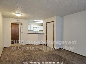 5706 W Asbury Pl in Lakewood, CO - Building Photo - Building Photo
