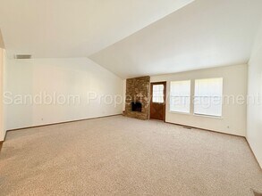 6525 E 90th St in Tulsa, OK - Building Photo - Building Photo