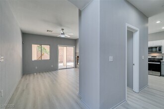 803 Binbrook Dr in Henderson, NV - Building Photo - Building Photo