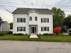 35 Boston Ave, Unit #3 in Lewiston, ME - Building Photo