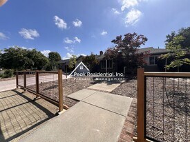 3240 St Mathews Dr in Sacramento, CA - Building Photo
