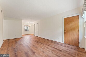 2805 Arlington Blvd in Arlington, VA - Building Photo - Building Photo