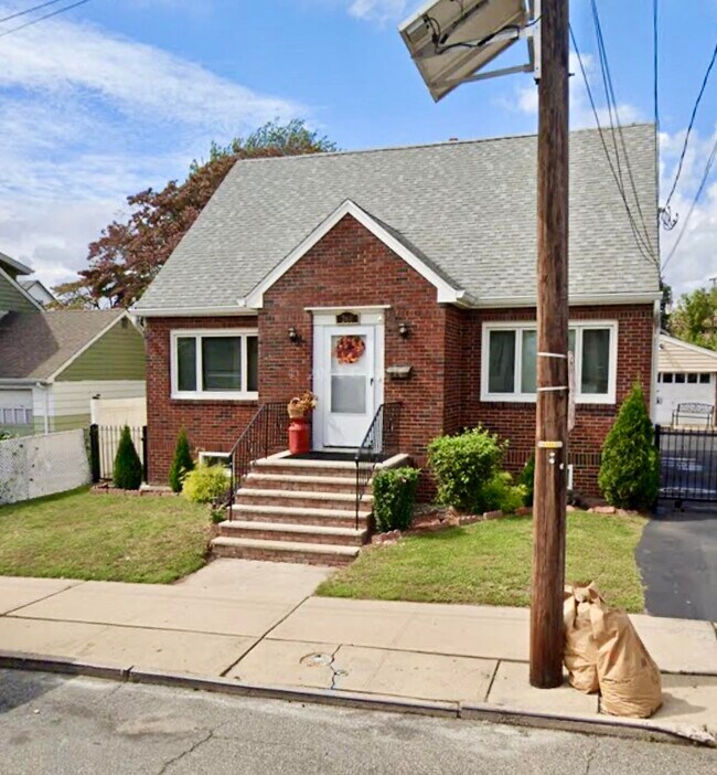 260 E 22nd St Rentals in Paterson, NJ