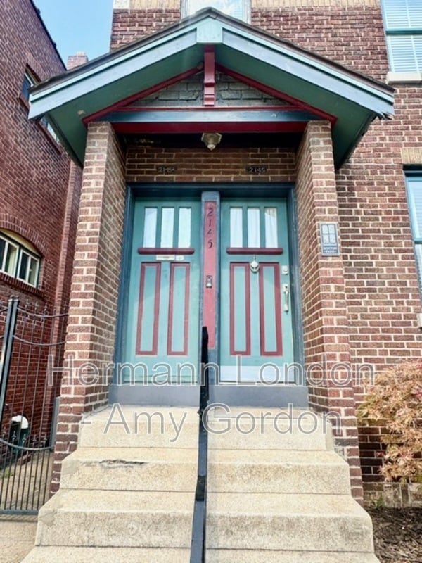 2145 Victor St in St. Louis, MO - Building Photo - Building Photo
