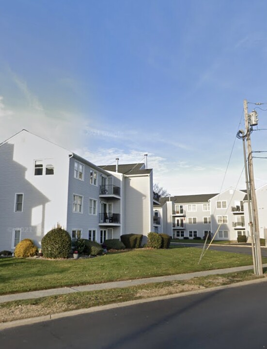 225 Beach St in West Haven, CT - Building Photo