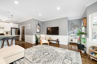 4 Sherman Ave in Jersey City, NJ - Building Photo - Building Photo
