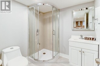 1413 Safeway Crescent in Mississauga, ON - Building Photo - Building Photo