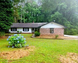 4277 Bramwell Dr in Stone Mountain, GA - Building Photo