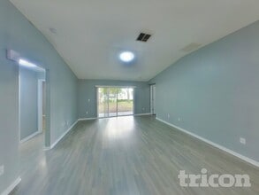 364 Winthrop Dr in Spring Hill, FL - Building Photo - Building Photo