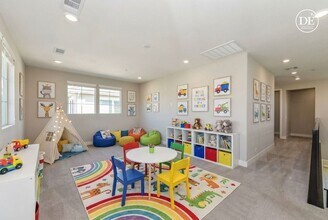 95 Turnstone in Irvine, CA - Building Photo - Building Photo