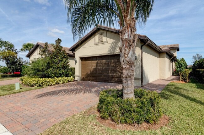 4313 Beauty Leaf Cir in Vero Beach, FL - Building Photo - Building Photo