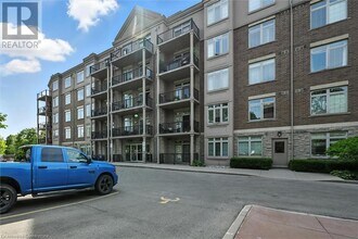 396 Plains Rd E in Burlington, ON - Building Photo - Building Photo