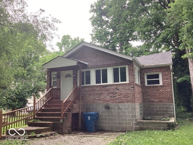 property at 7002 N Ralston Ave