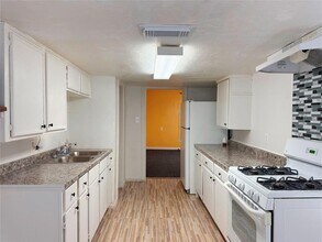 723-727 W 27th St in Houston, TX - Building Photo - Building Photo