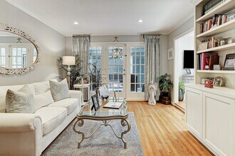 751 W 43rd St in Houston, TX - Building Photo - Building Photo