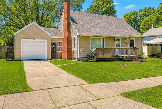 property at 208 S Hayford Ave