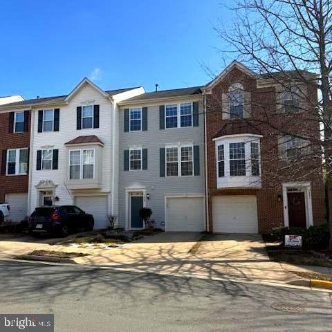 1529 Grosbeak Ct in Woodbridge, VA - Building Photo