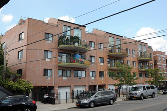 8505A 57th Ave in Elmhurst, NY - Building Photo - Building Photo