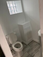 2300 Garrett Ave in Baltimore, MD - Foto de edificio - Building Photo