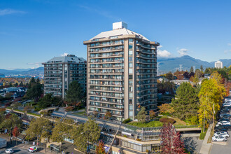 Boundary View II in Burnaby, BC - Building Photo - Building Photo