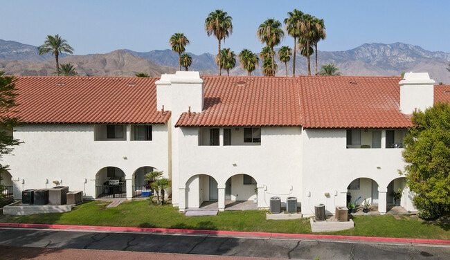 Presidio Park Apartments in Cathedral City, CA - Foto de edificio - Building Photo