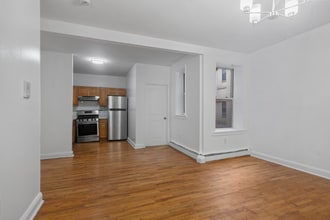 149 Grant Ave, Unit 2C in Jersey City, NJ - Foto de edificio - Building Photo