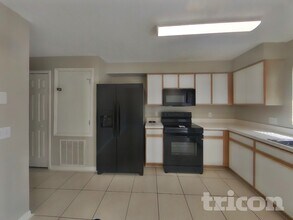 13235 Prestwick Creek Dr in Riverview, FL - Building Photo - Building Photo