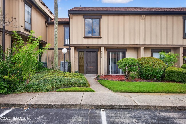 property at 7622 Las Palmas Way