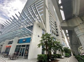 1100 S Miami Ave, Unit 2104 in Miami, FL - Building Photo