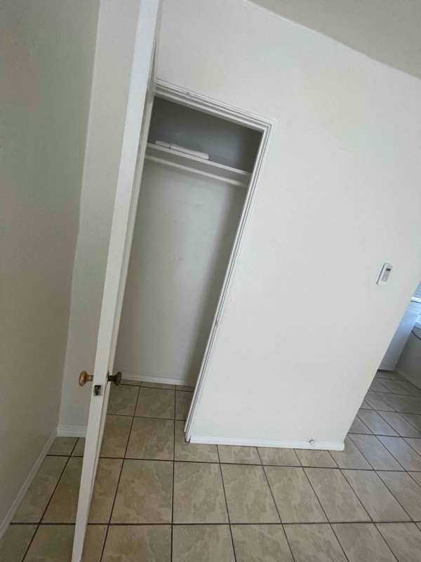 563 S 1st Ave in Yuma, AZ - Foto de edificio - Building Photo