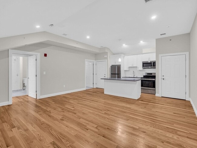 97 Great Rd, Unit 6 in Acton, MA - Building Photo - Building Photo