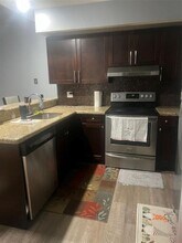 7160 Sportsman Dr in North Lauderdale, FL - Building Photo - Building Photo
