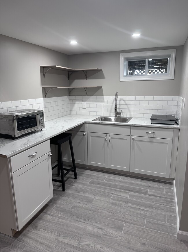 property at 76 Tunxis Hill Rd