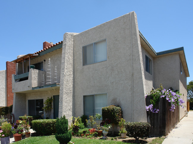 16832 Lynn St in Huntington Beach, CA - Building Photo - Building Photo