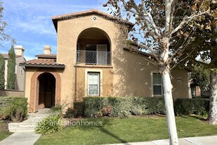 2847 Breezy Meadow Ln in Corona, CA - Building Photo