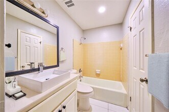 8602 Fireside Dr in Austin, TX - Building Photo - Building Photo
