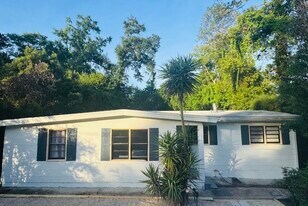 1505 Atkamire Dr in Tallahassee, FL - Building Photo