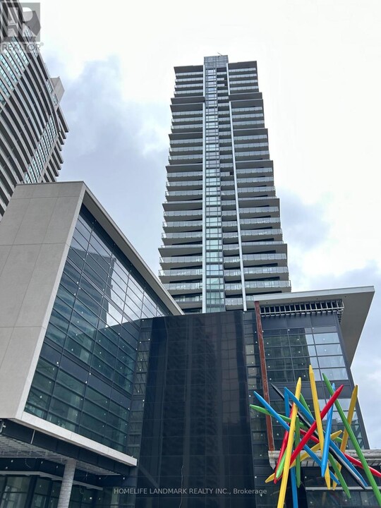 4955-4955 Yonge St in Toronto, ON - Building Photo