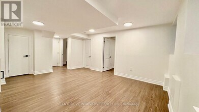 5 Jinnah Ave in Markham, ON - Building Photo - Building Photo