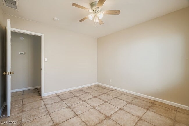 property at 571 Blackmore Dr