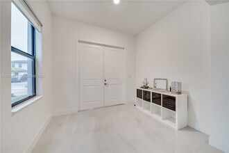 4416 SW 174th Ave in Miramar, FL - Building Photo - Building Photo