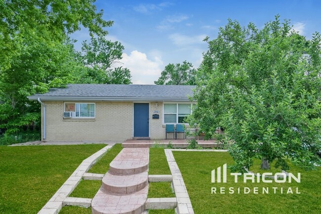 property at 1952 S Tennyson St