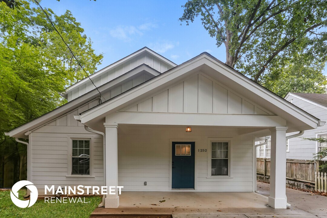 1252 Portland Ave SE in Atlanta, GA - Building Photo